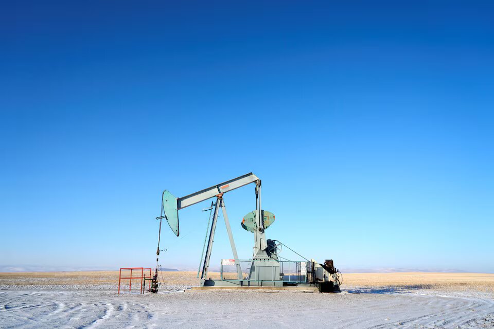 Petrolde vergi gündemi öncesi artış sürüyor