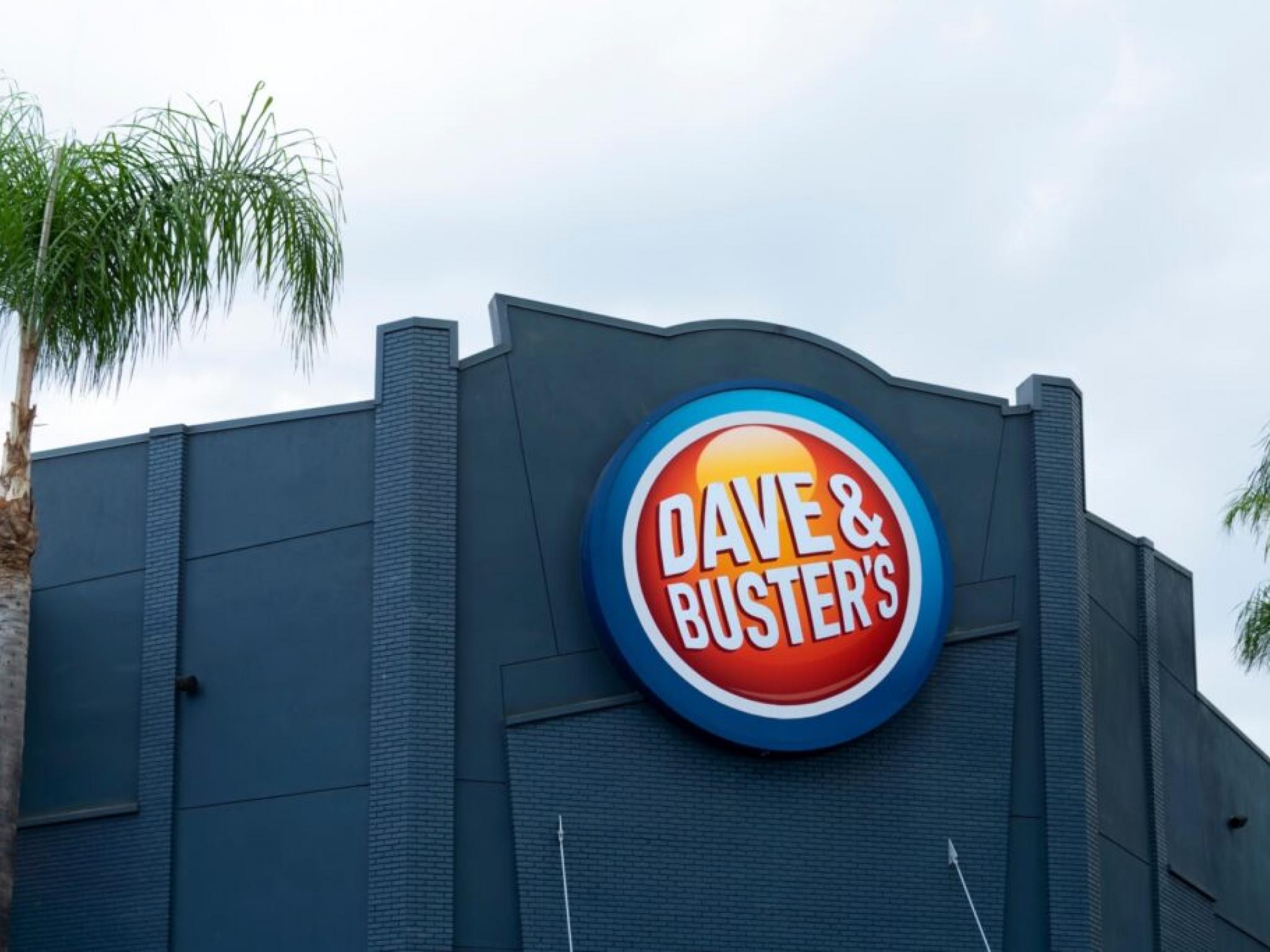 Dave & Buster’s geliri beklentilerin altında kaldı