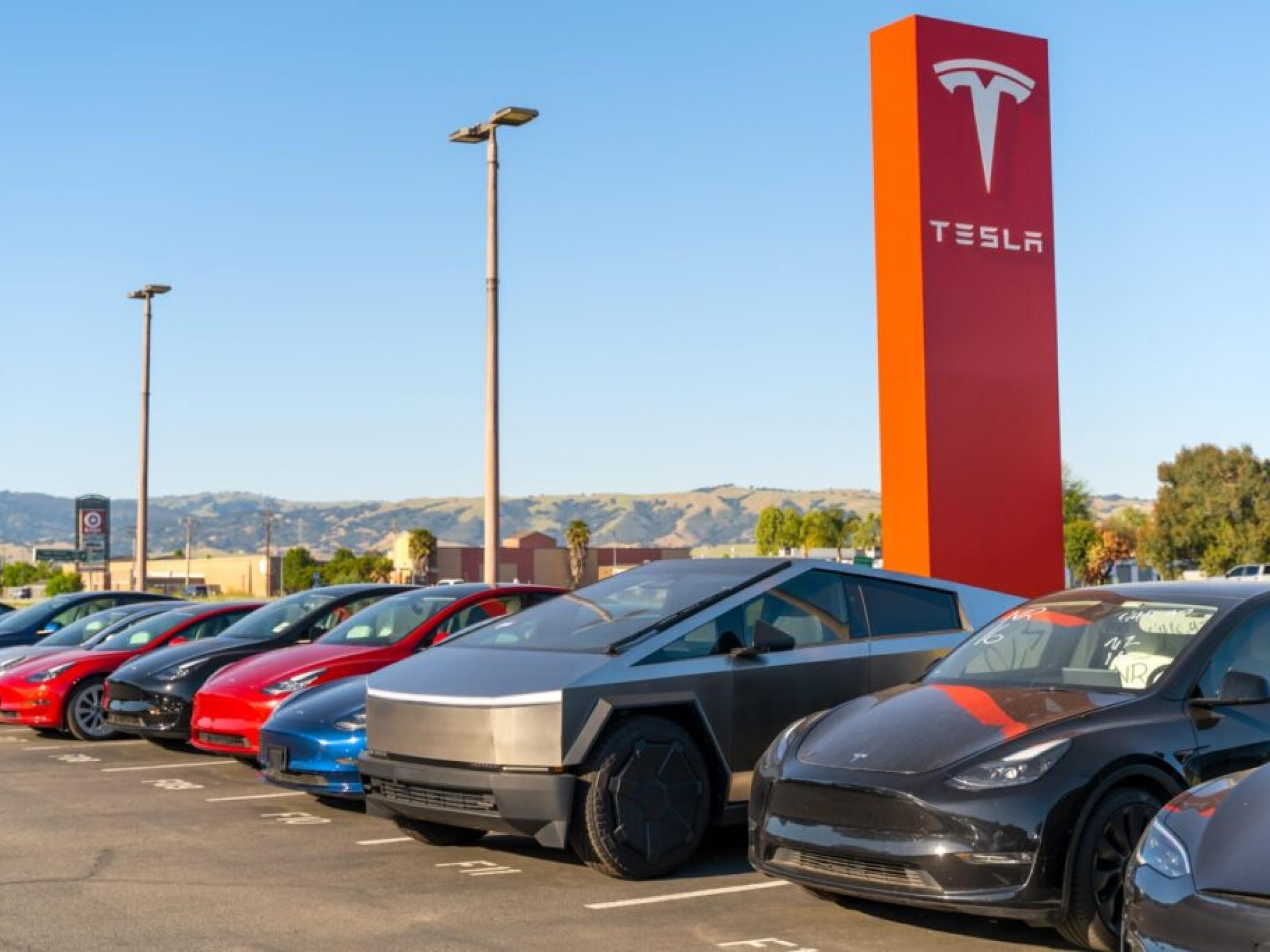 Tesla Suudi Arabistan’da satışa başlıyor