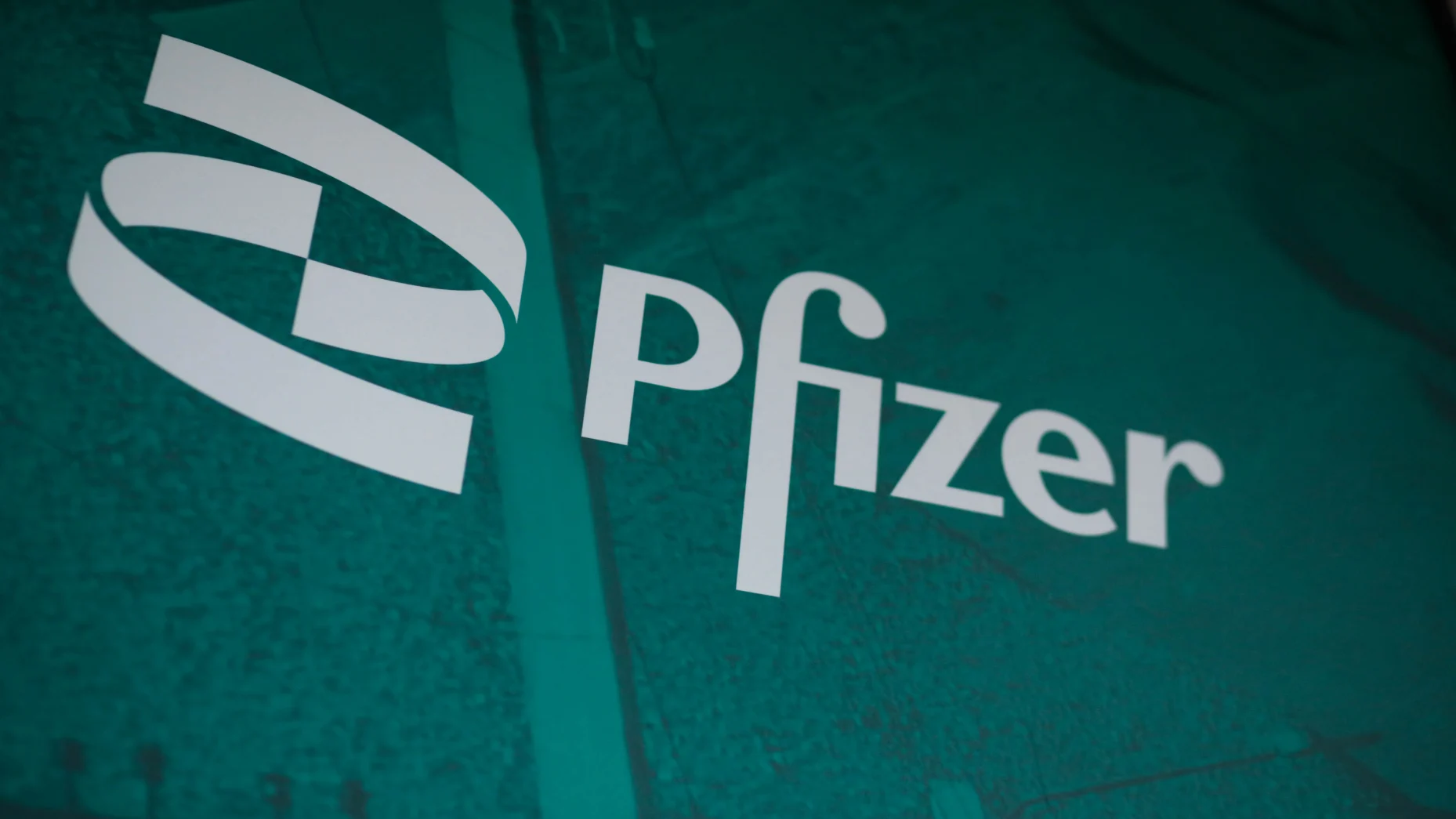 Pfizer, karaciğer hasarına yol açtığı gerekçesiyle zayıflama hapını geri çekiyor 