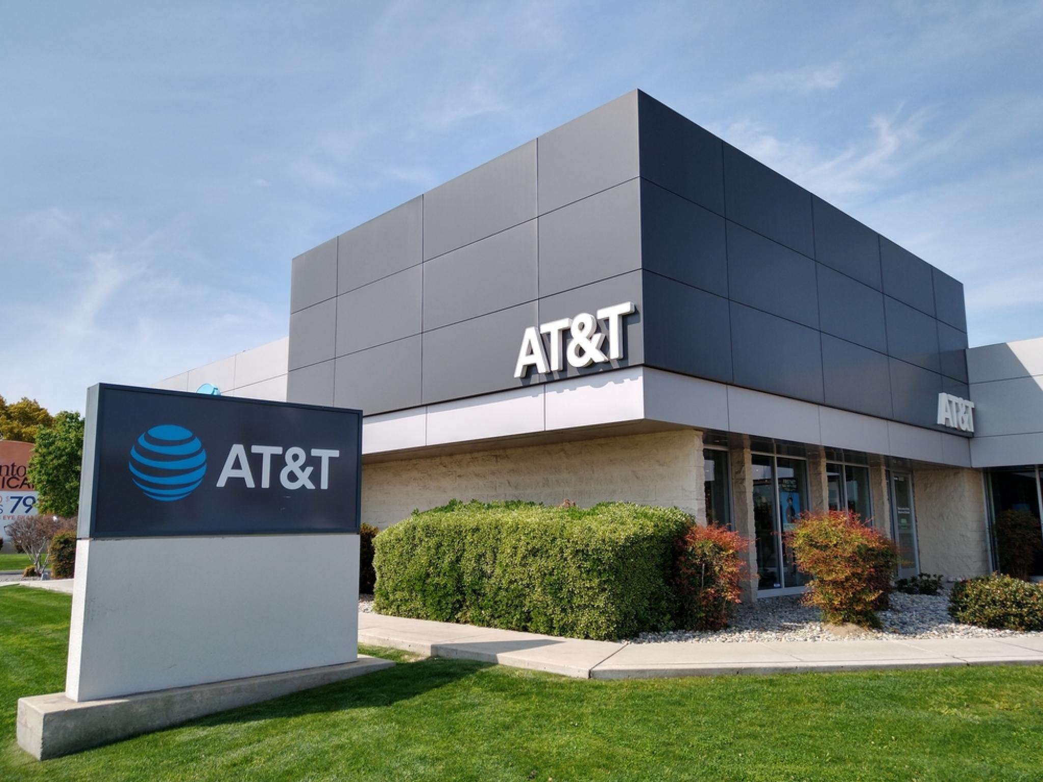 AT&T’nin ilk çeyrek gelirleri beklentiyi aştı