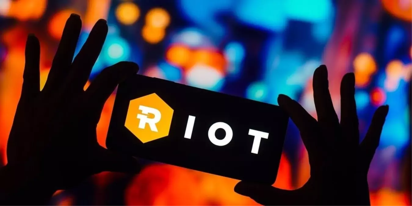 Riot, Coinbase’den 100 milyon dolarlık “Bitcoin destekli” kredi aldı