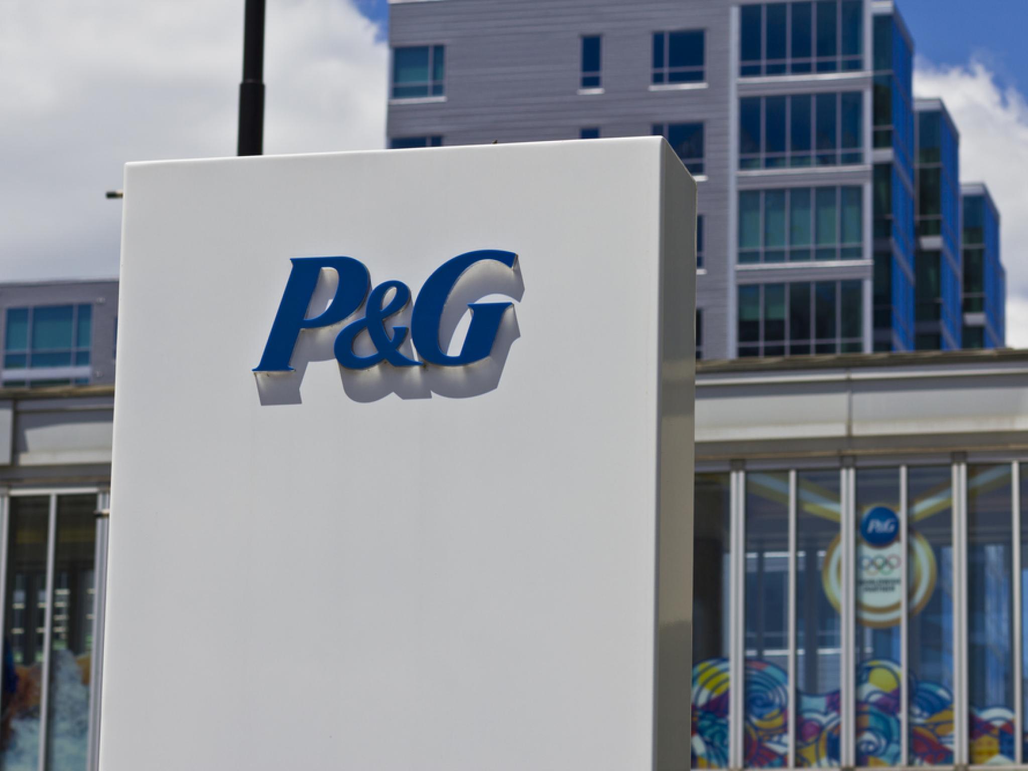P&G’nin satışları düştü, kâr beklentiyi aştı