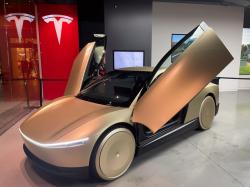 Tesla robotaksi hizmetini haziranda başlatacak