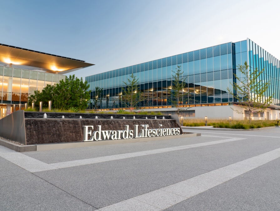 Edwards’ın yeni kalp kapağı tedavisi FDA onayı aldı