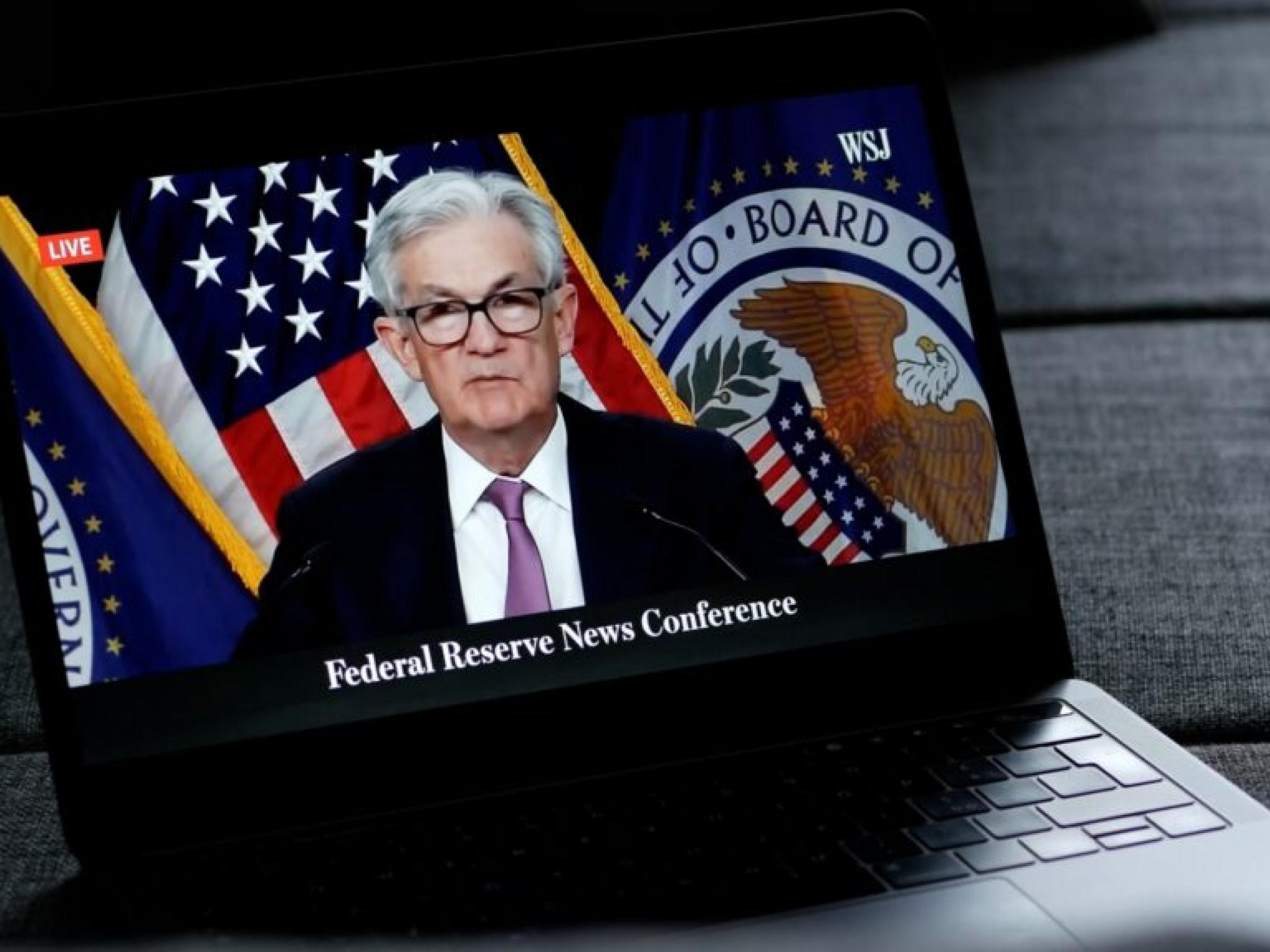 Fed, faizi yine sabit bıraktı
