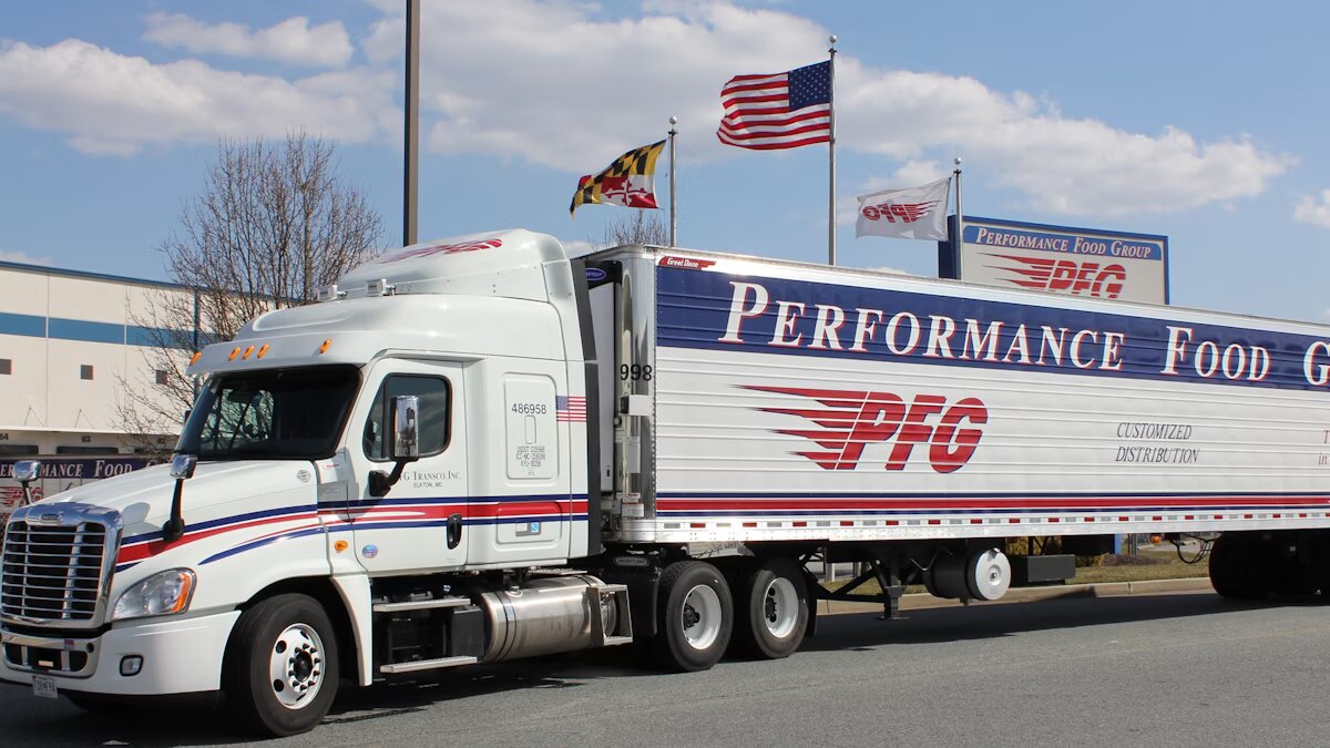 Performance Food Group’un gelirleri arttı