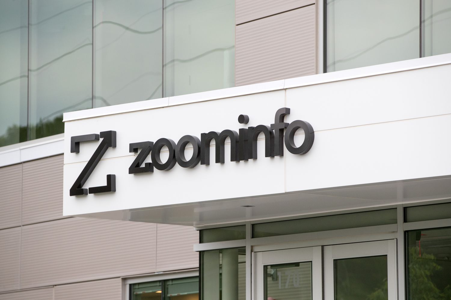 ZoomInfo’nun ilk çeyrek kârı azaldı