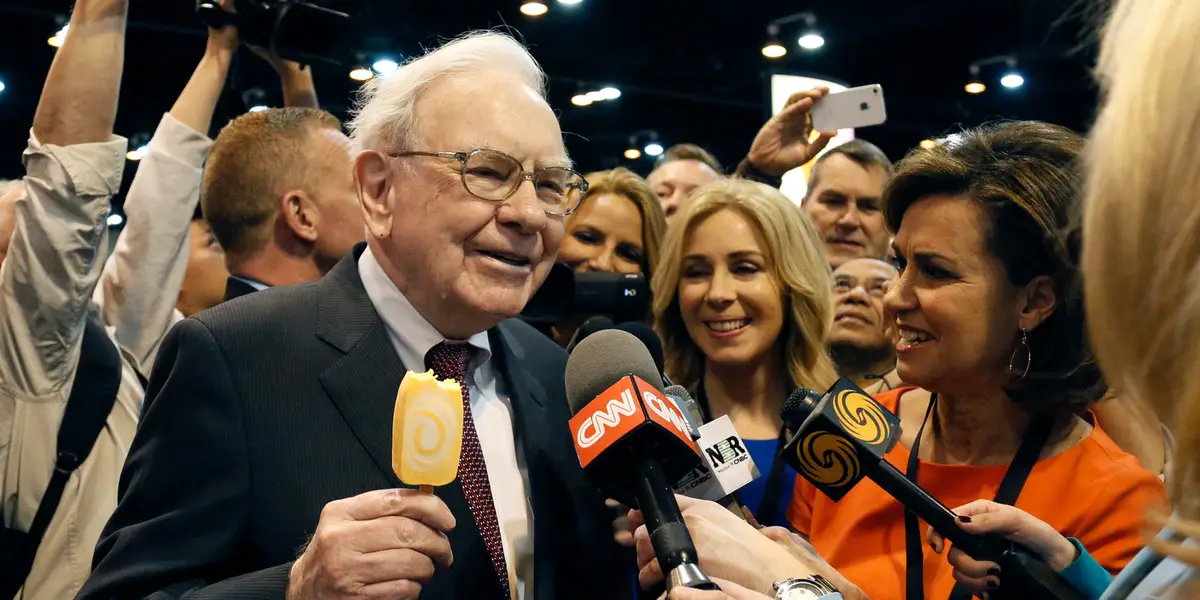 Buffett banka hisselerini sattı, bir hisseye ağırlık verdi
