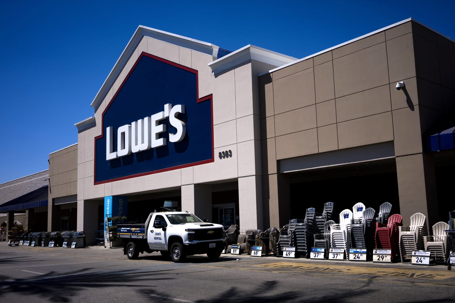 Lowe’s kârı beklentileri aştı