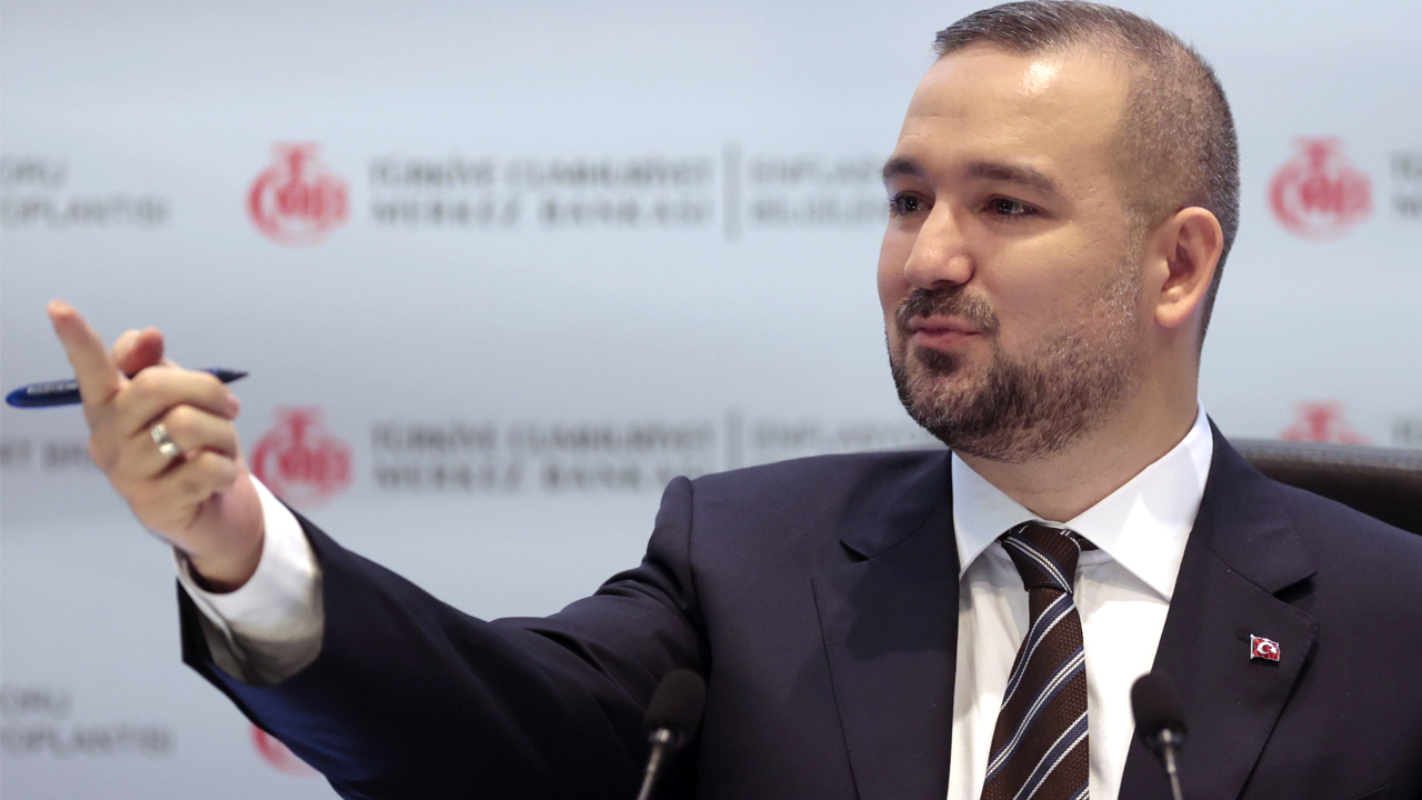 Enflasyon toplantısı sonrası piyasada belirsizlik hakim: Hangi hisseler öne çıkıyor?