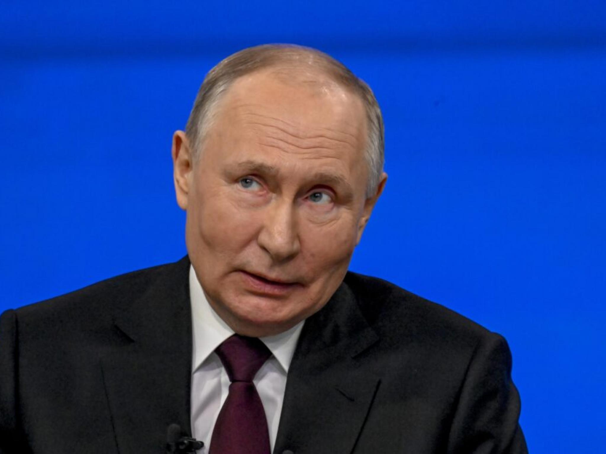 Putin, İHA tehditlerine karşı hava savunma üretimini artırma talimatı verdi