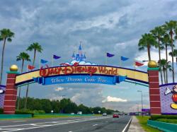 Disney’in tema parkları ekonomiye 67 milyar dolar katkı sağladı