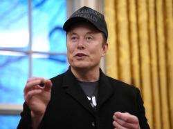 Elon Musk’ın serveti otomotiv devlerini geride bıraktı