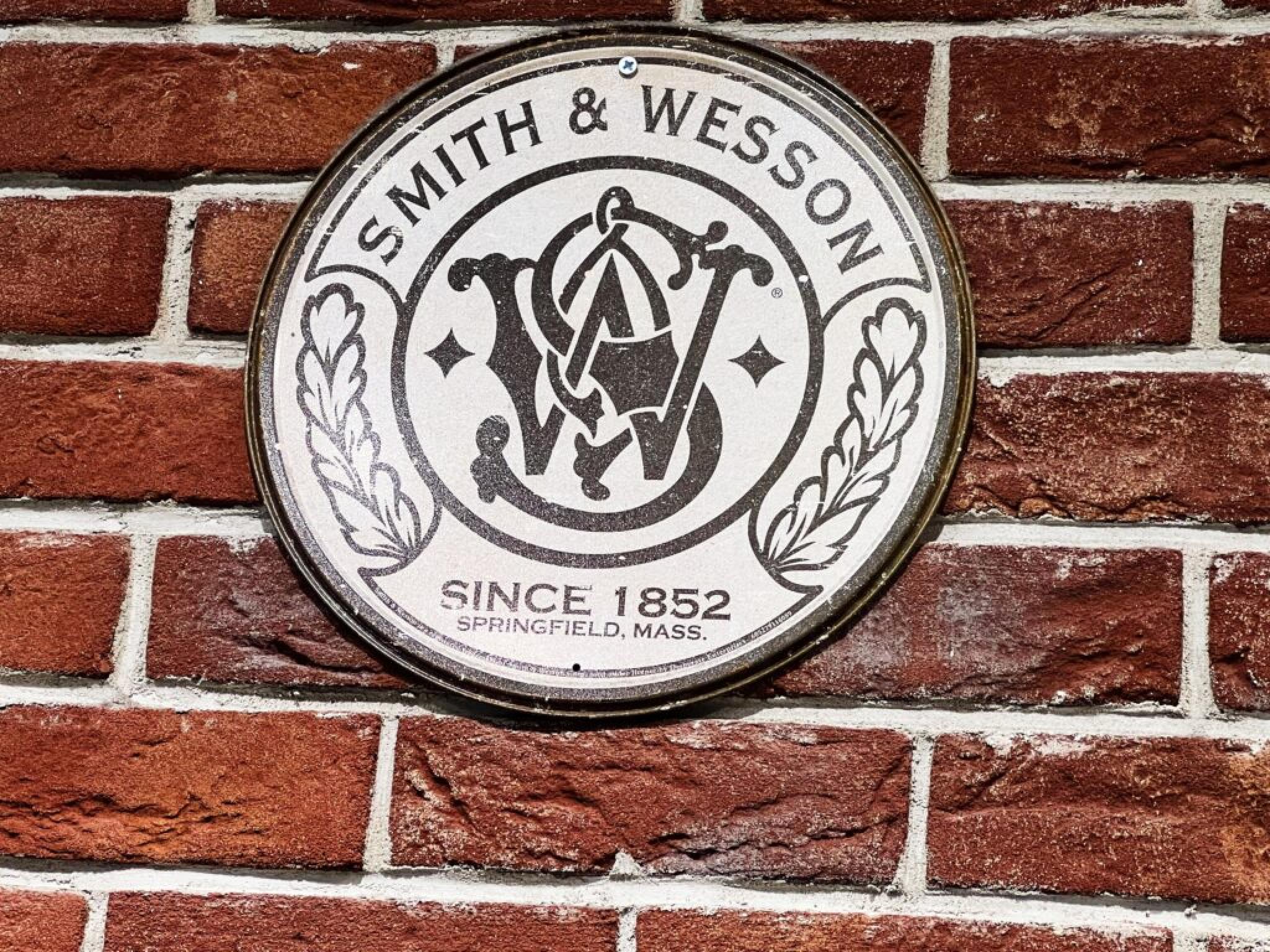 Smith & Wesson’ın satışları düştü