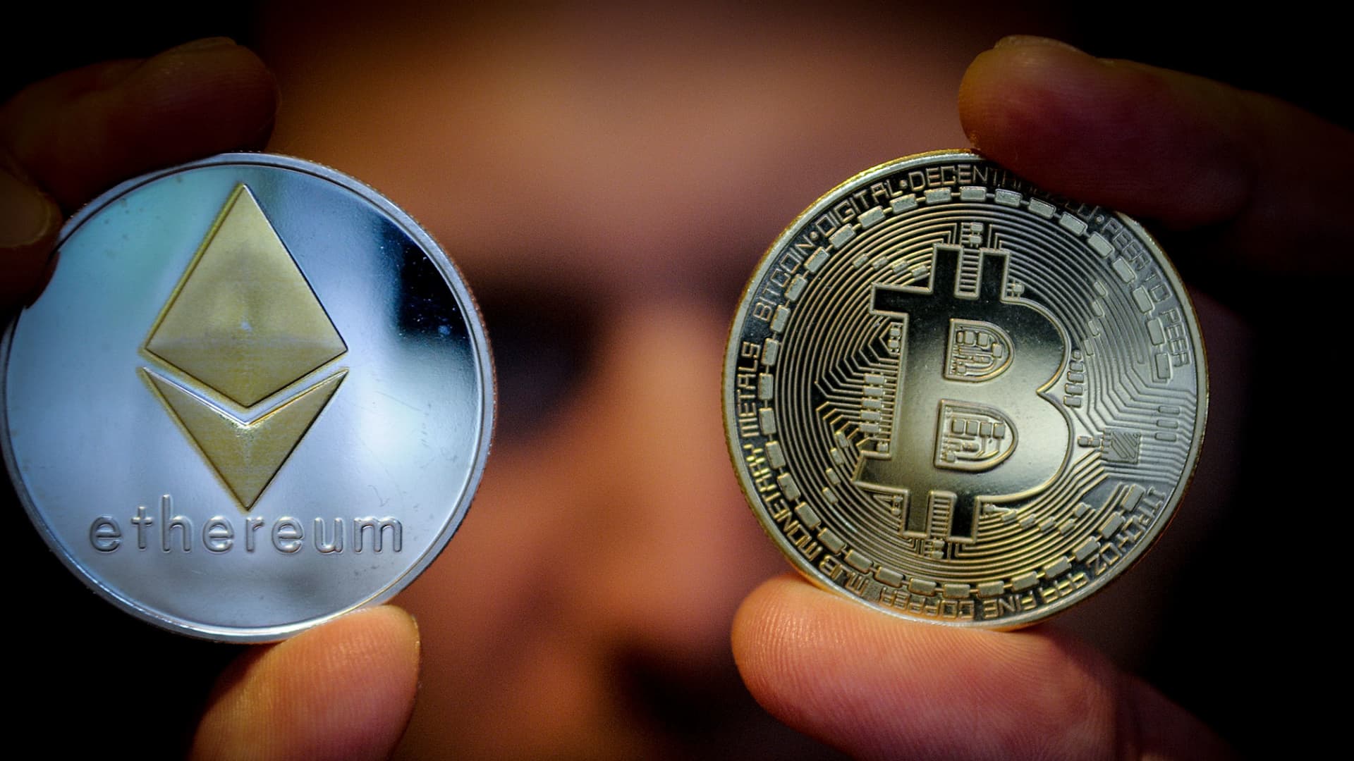 Yatırımcı ilgisi Bitcoin’den uzaklaşıyor, Ethereum’da artıyor