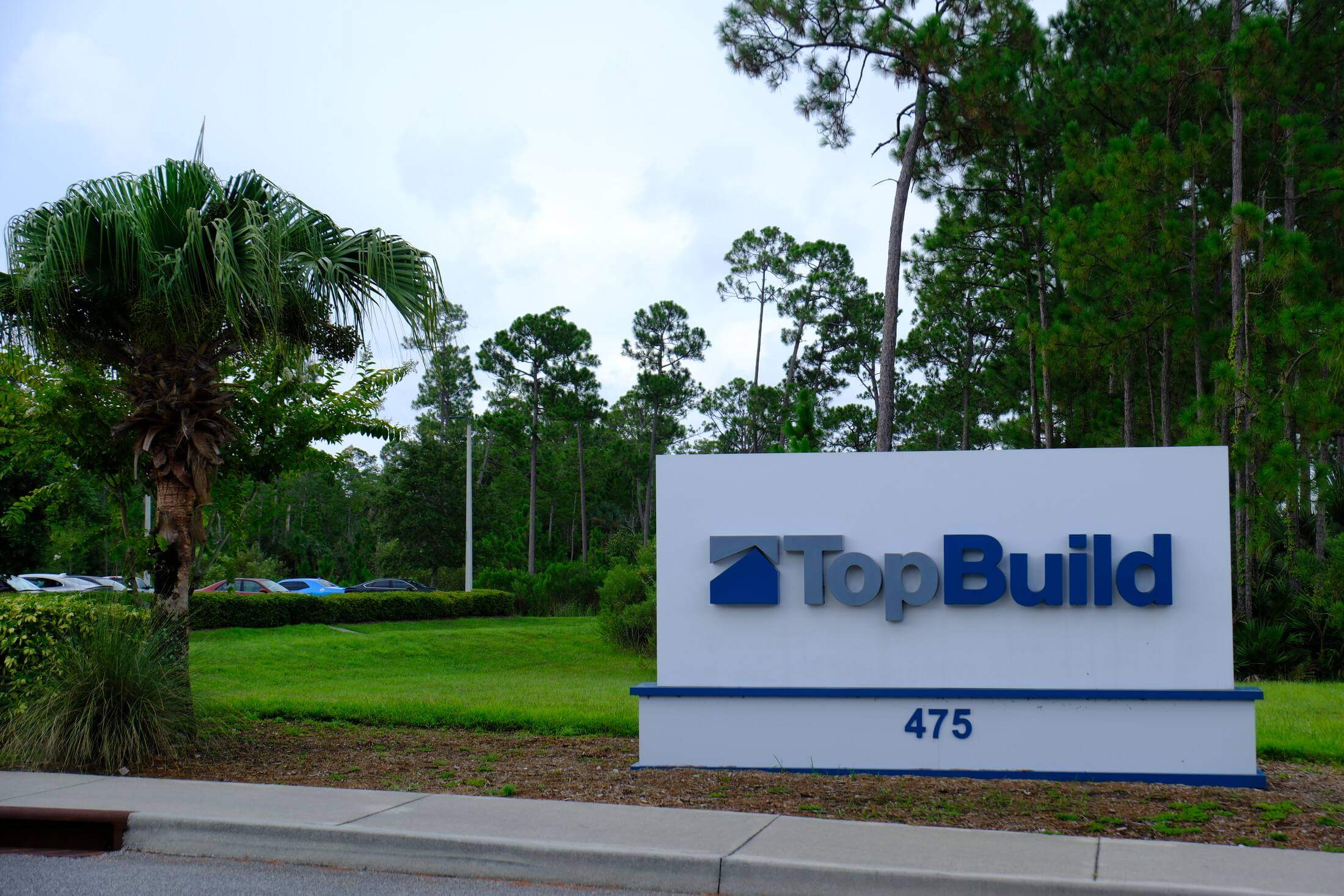 TopBuild, Progressive Roofing’i 810 milyon dolara satın alıyor