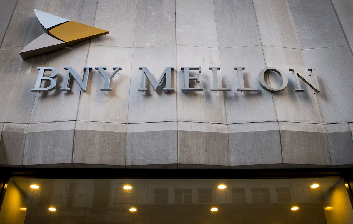 Bank of New York Mellon kârını 28% artırdı