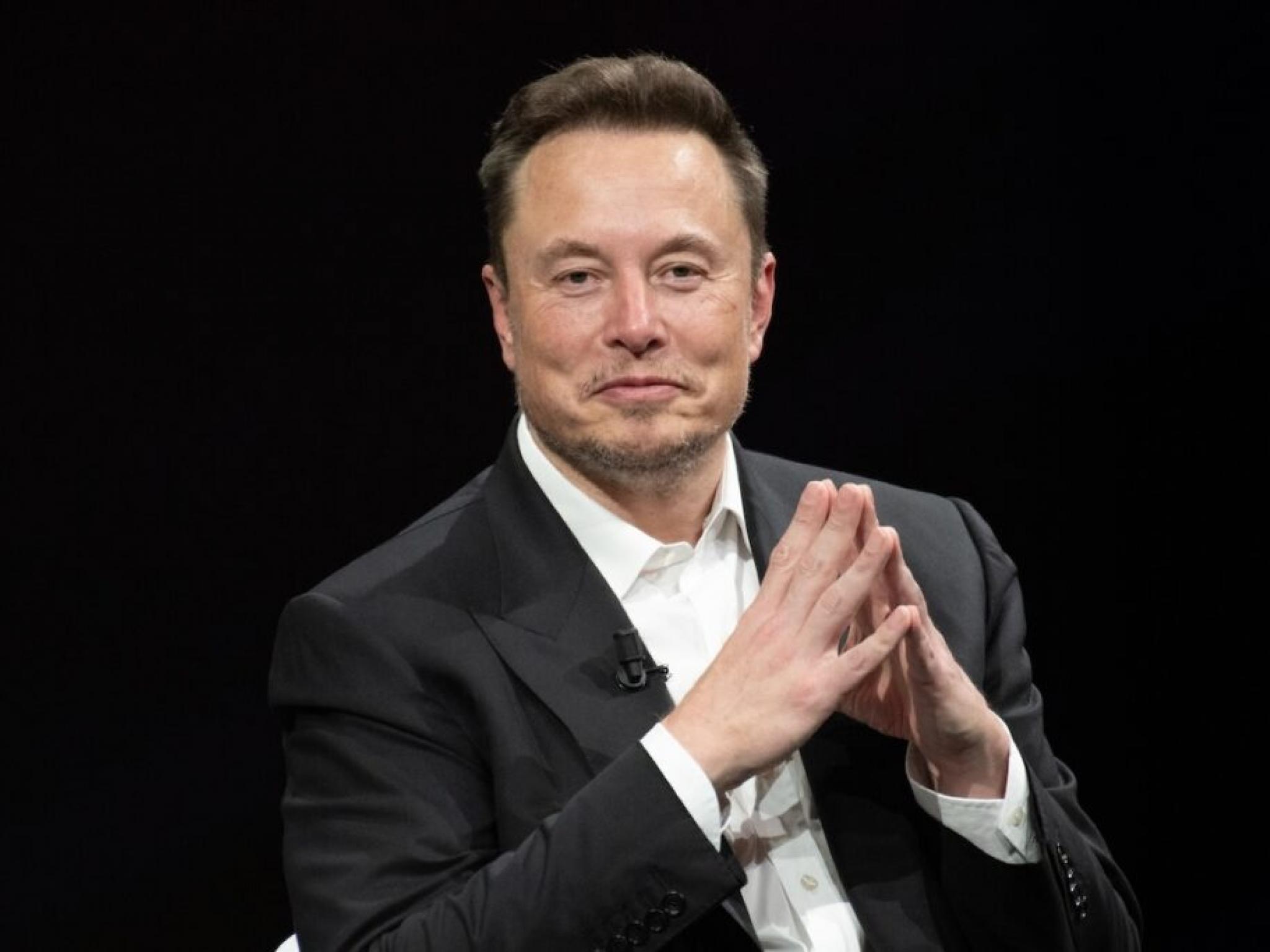 Elon Musk fikirlerini nasıl hayata geçiriyor?