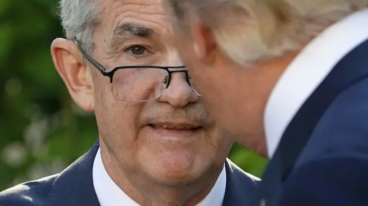 Trump, Powell’ı görevden alabilir mi? Kripto piyasaları nasıl etkilenir?