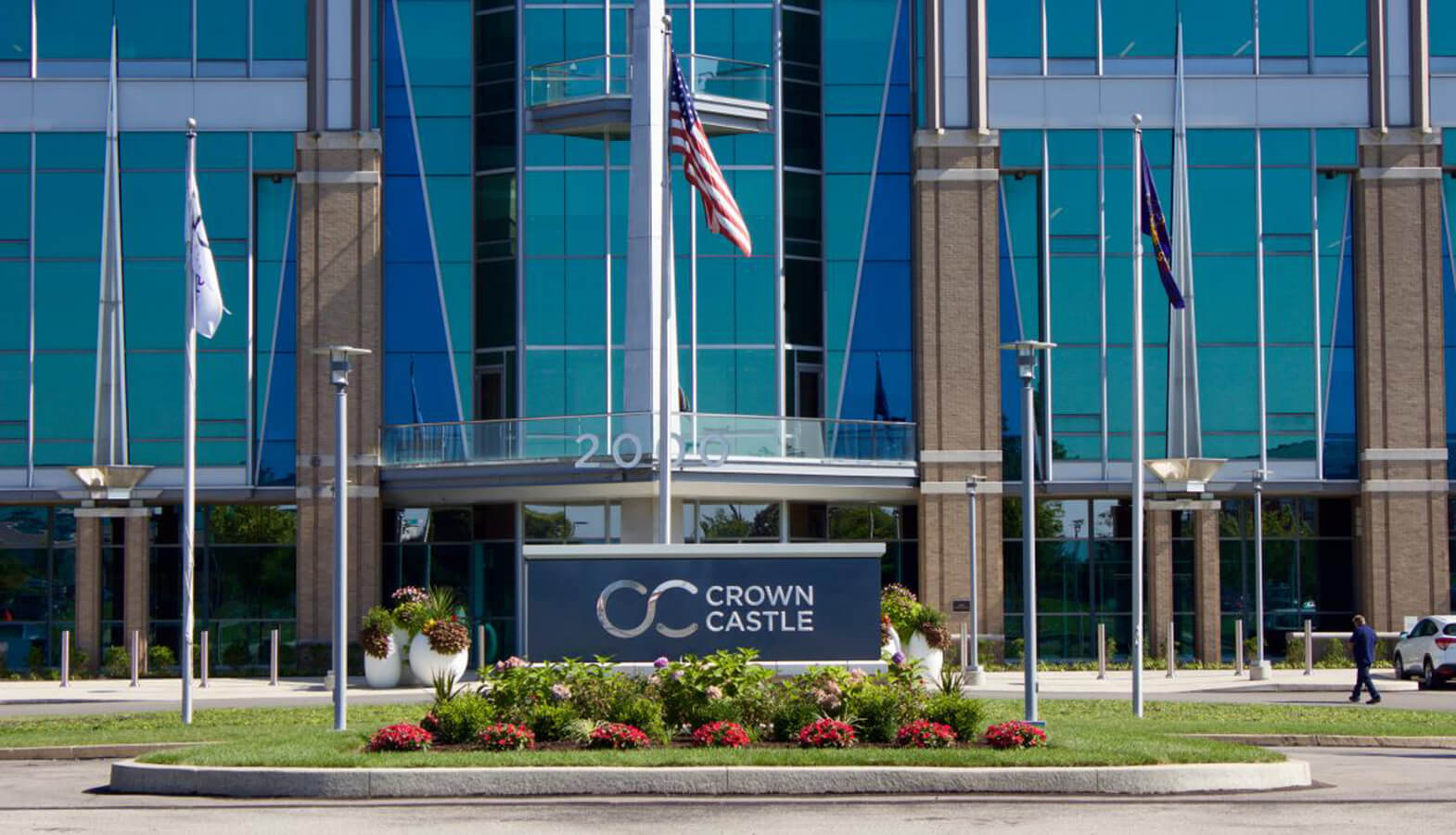 Crown Castle beklentileri aştı