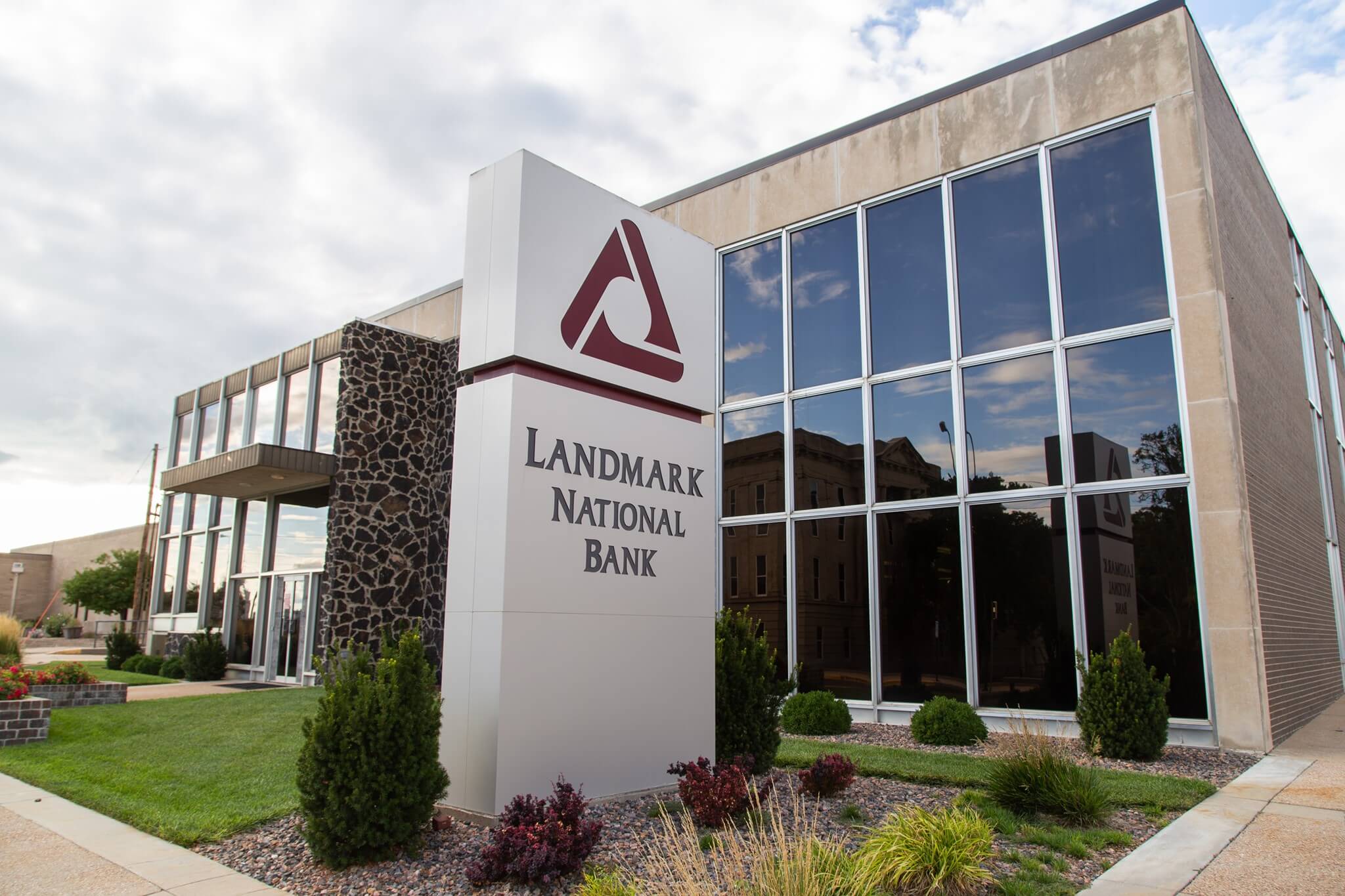 Landmark Bancorp’un kârı arttı