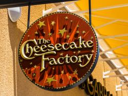 Cheesecake Factory ikinci çeyrekte beklentileri aştı