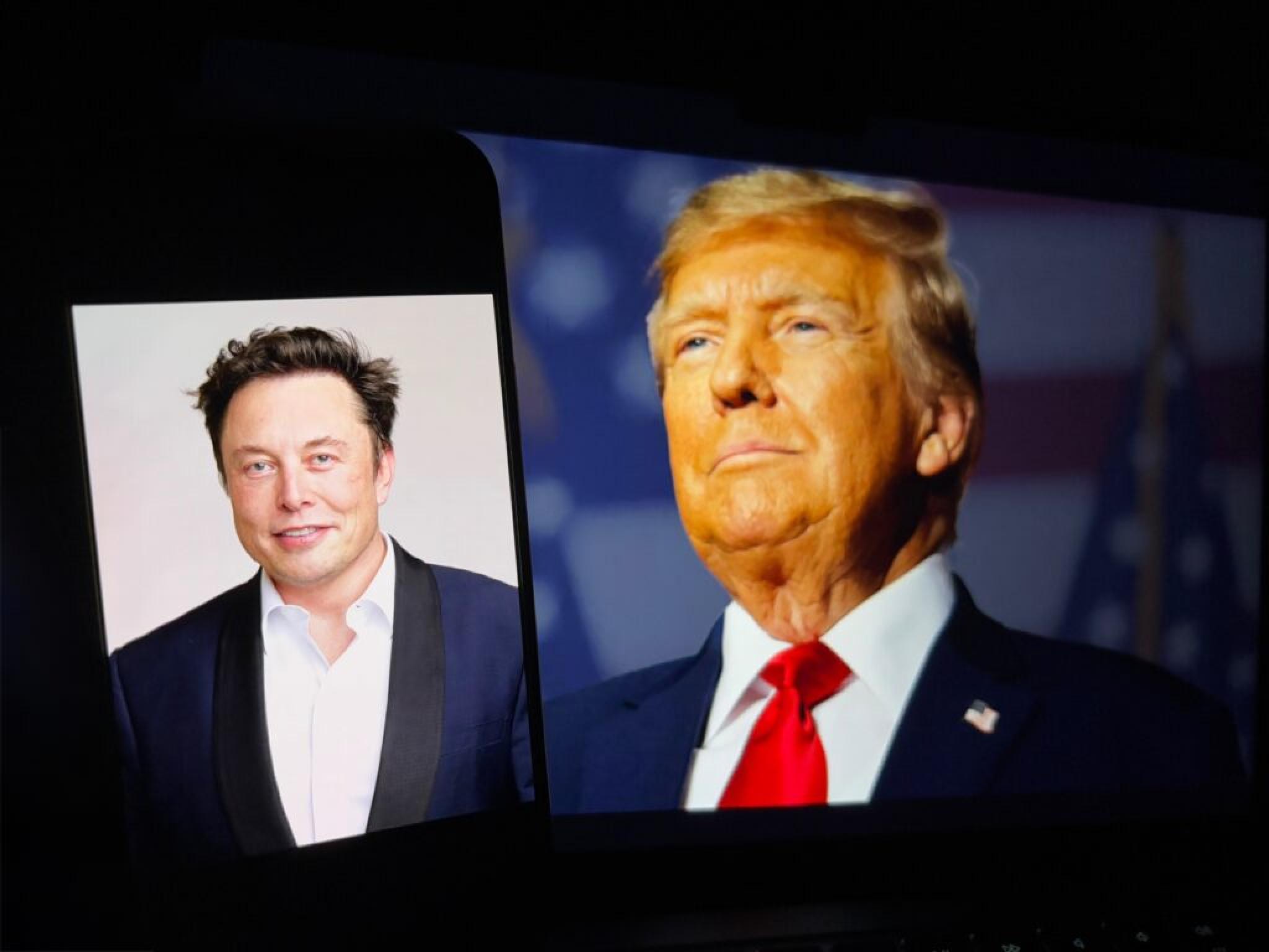 Musk siyasi parti kurma planlarını askıya aldı