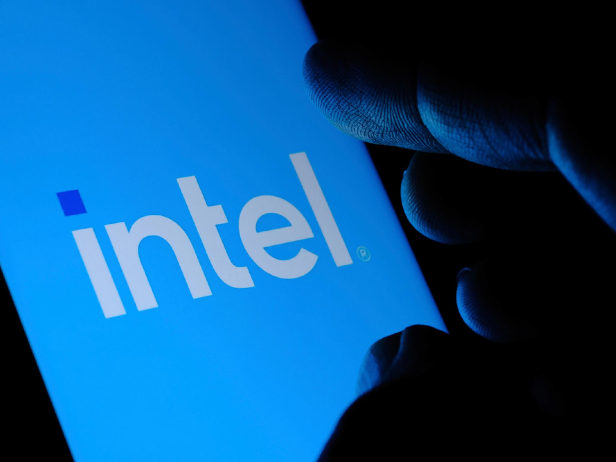 Tata ve Intel, Hindistan’da çip üretimini büyütüyor