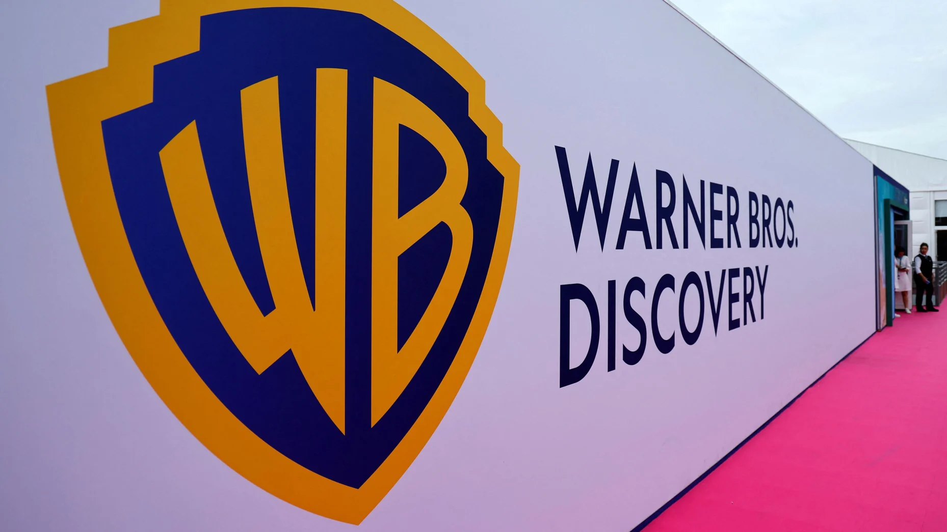 Warner Bros neden yükseliyor?