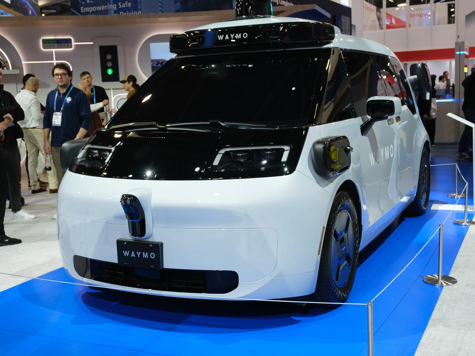 Waymo yeni nesil robotaksi Ojai’yi tanıttı