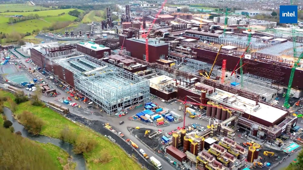 INTC analizi: Dönüşüm hikayesi güç kazanıyor, ancak değerleme beklentilerin önünde